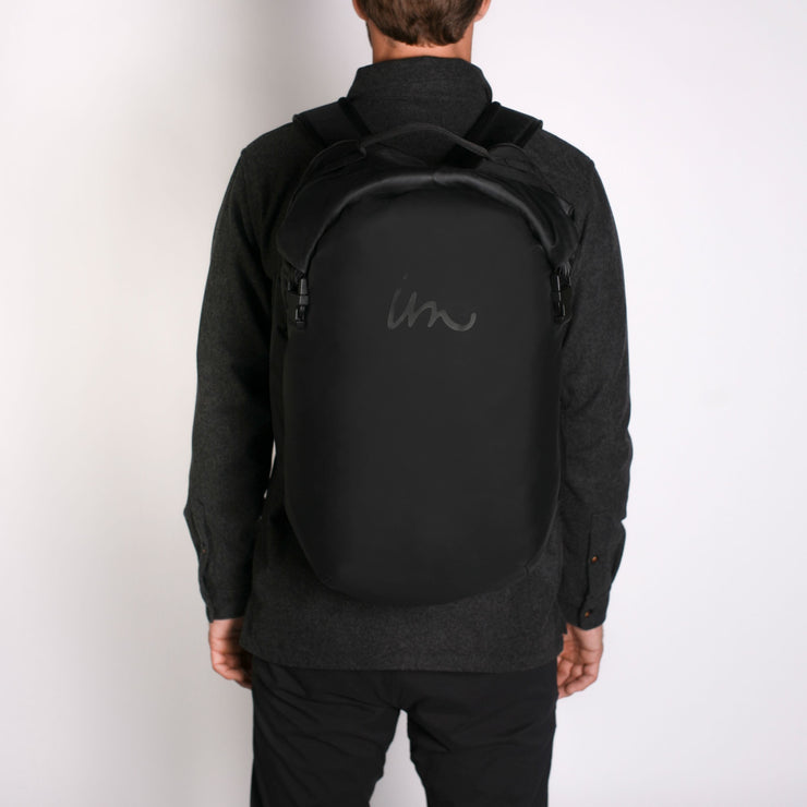 Shuttle 40L Backpack Black