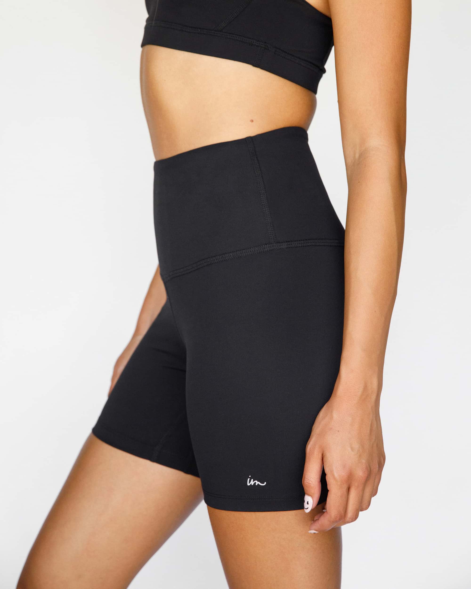 Solo High Waisted Biker Shorts Black – Imperial Motion